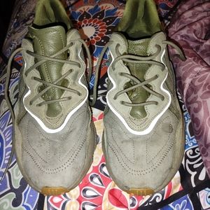 Men's Adidas sneakers